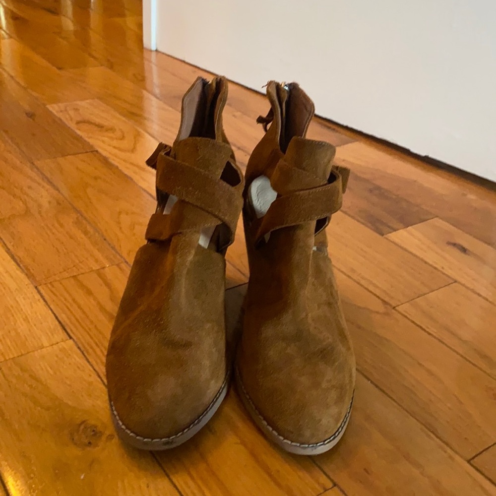 Kelsey Dagger Brown Suede Bootie